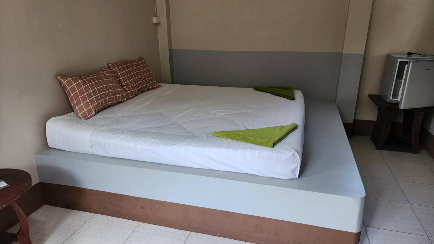 Sarin Guesthouse สาริน Тао Екстер'єр фото