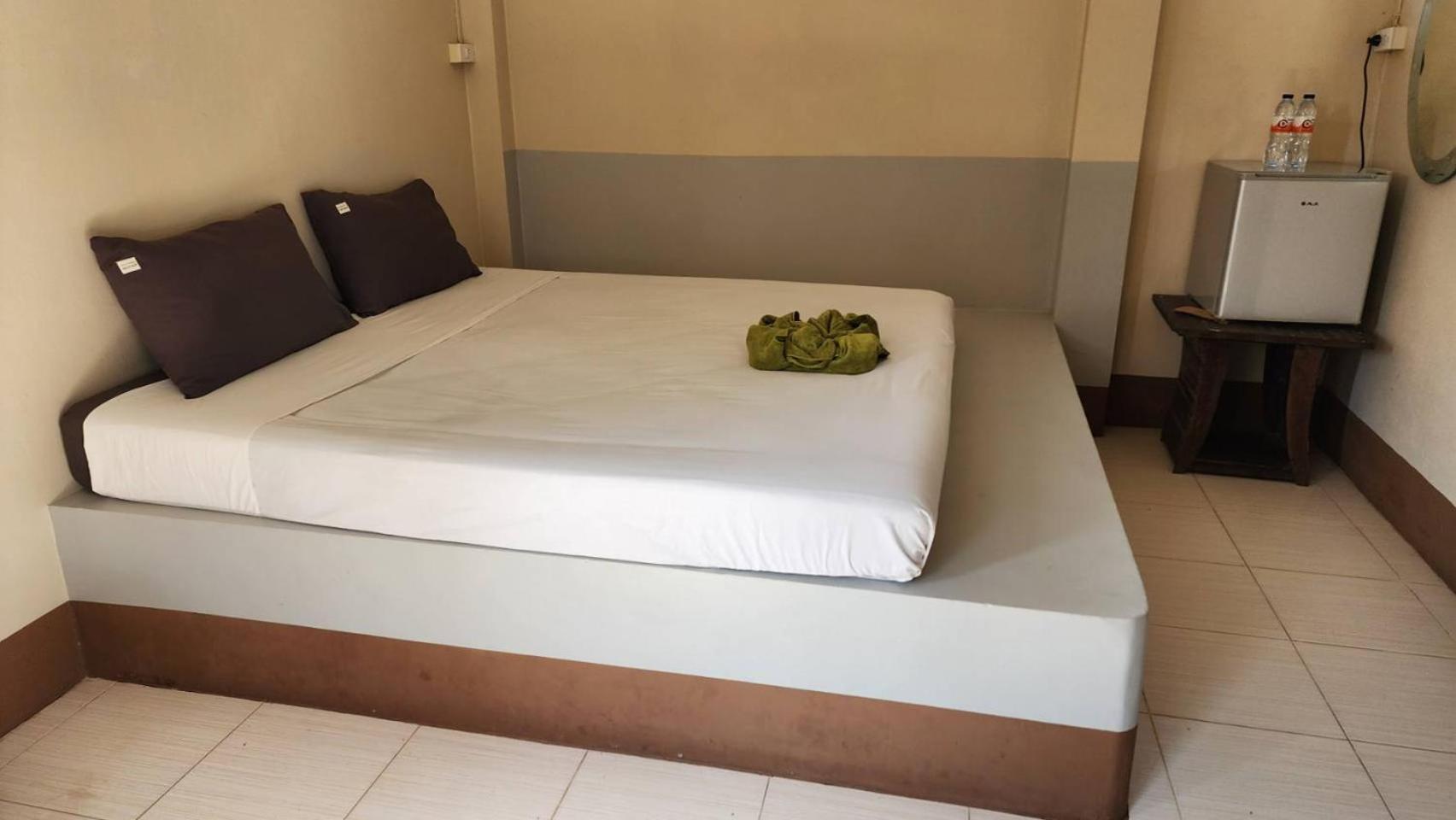 Sarin Guesthouse สาริน Тао Екстер'єр фото