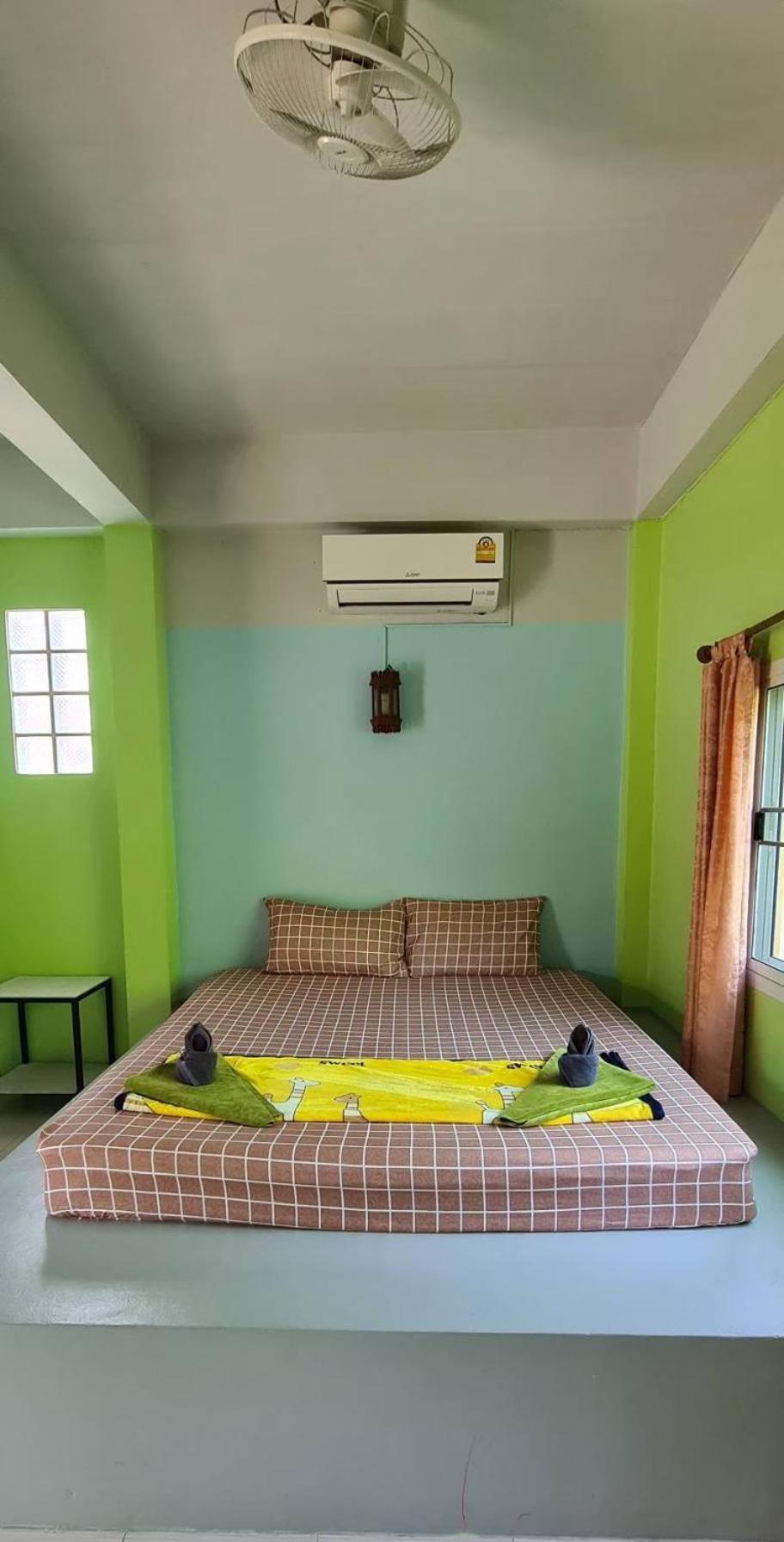Sarin Guesthouse สาริน Тао Екстер'єр фото